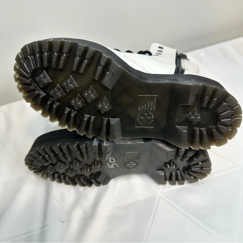 Dr. Martens Jadon Unisex White Leather Platform Boots  Size 4 MSRP $210 NEW - Picture 7 of 8